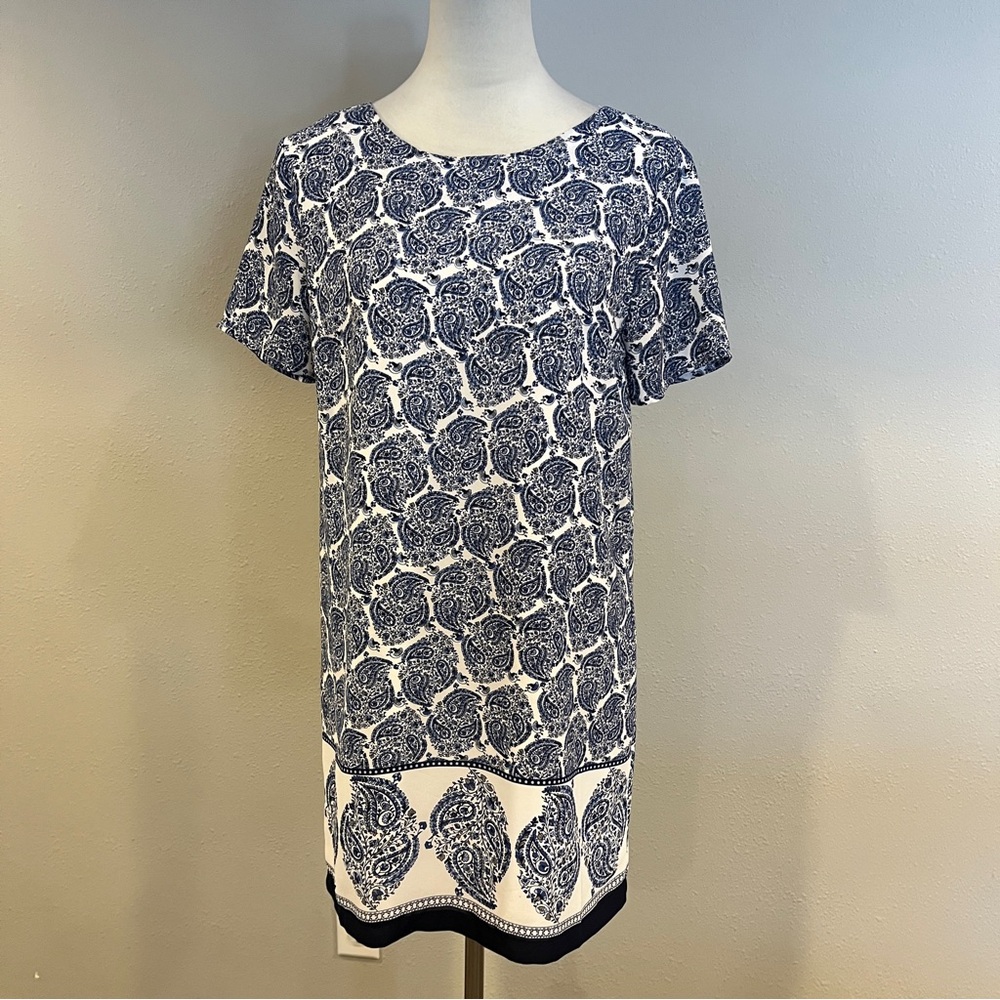 Lulus Floral Paisley Print Short Sleeve straight cut loose fit‎ Dress size small